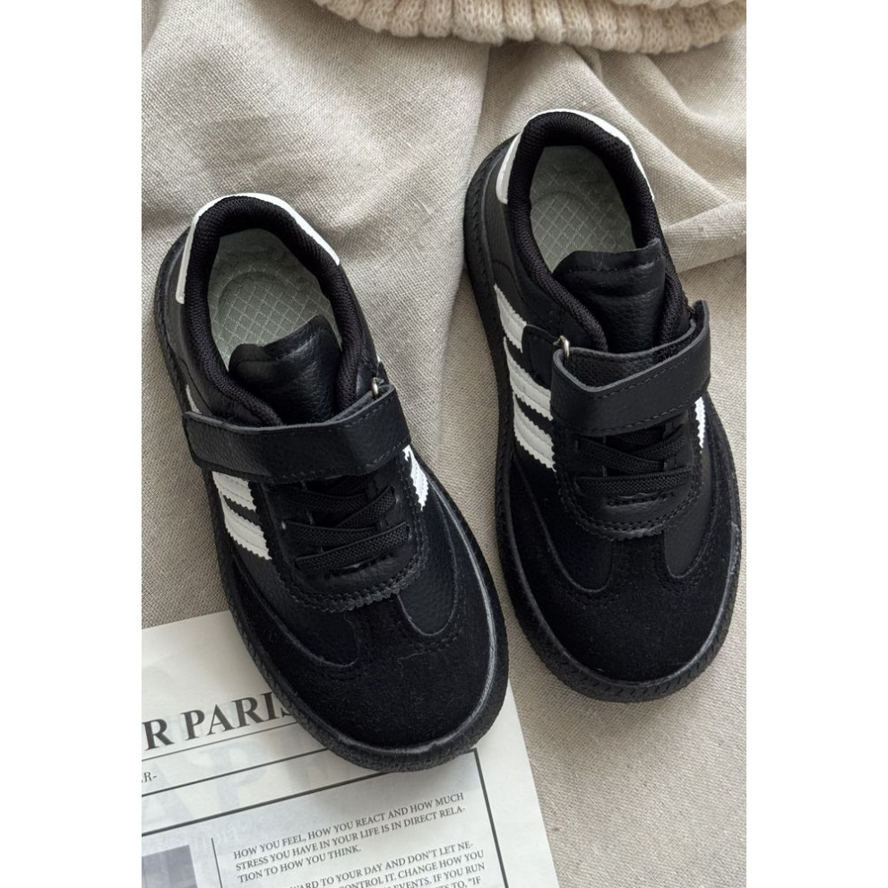 Дитячі спортивні кросівки Adic чорний