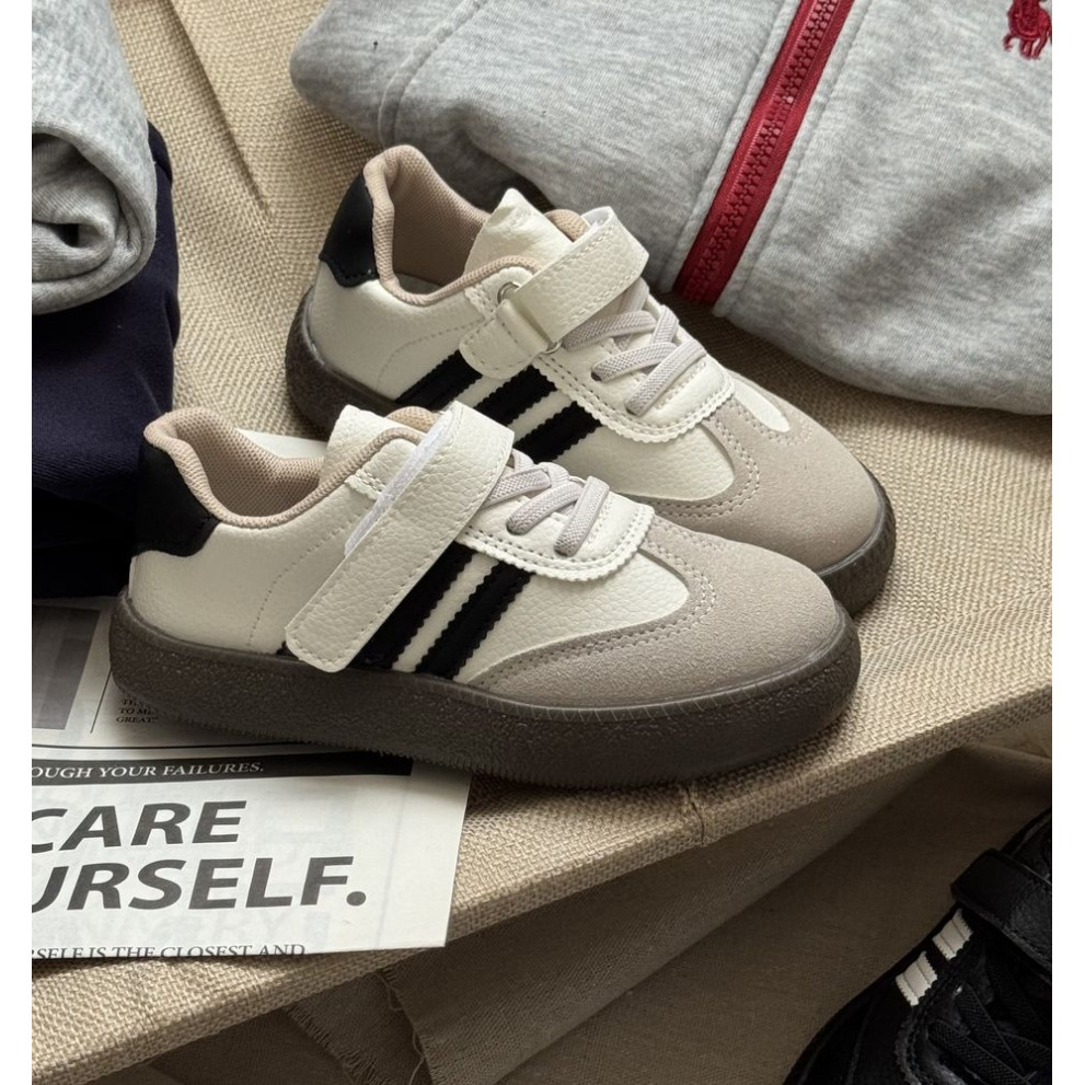 Дитячі спортивні кросівки Adic білий