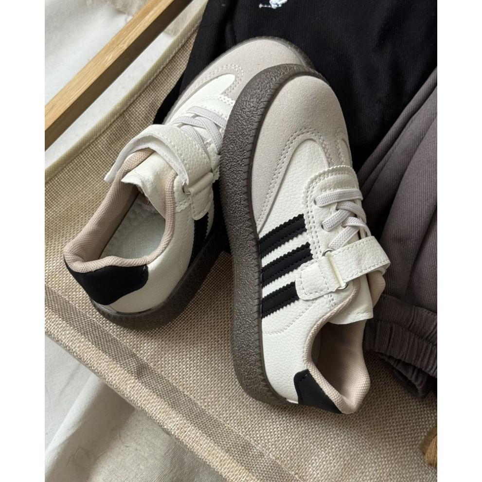 Дитячі спортивні кросівки Adic білий