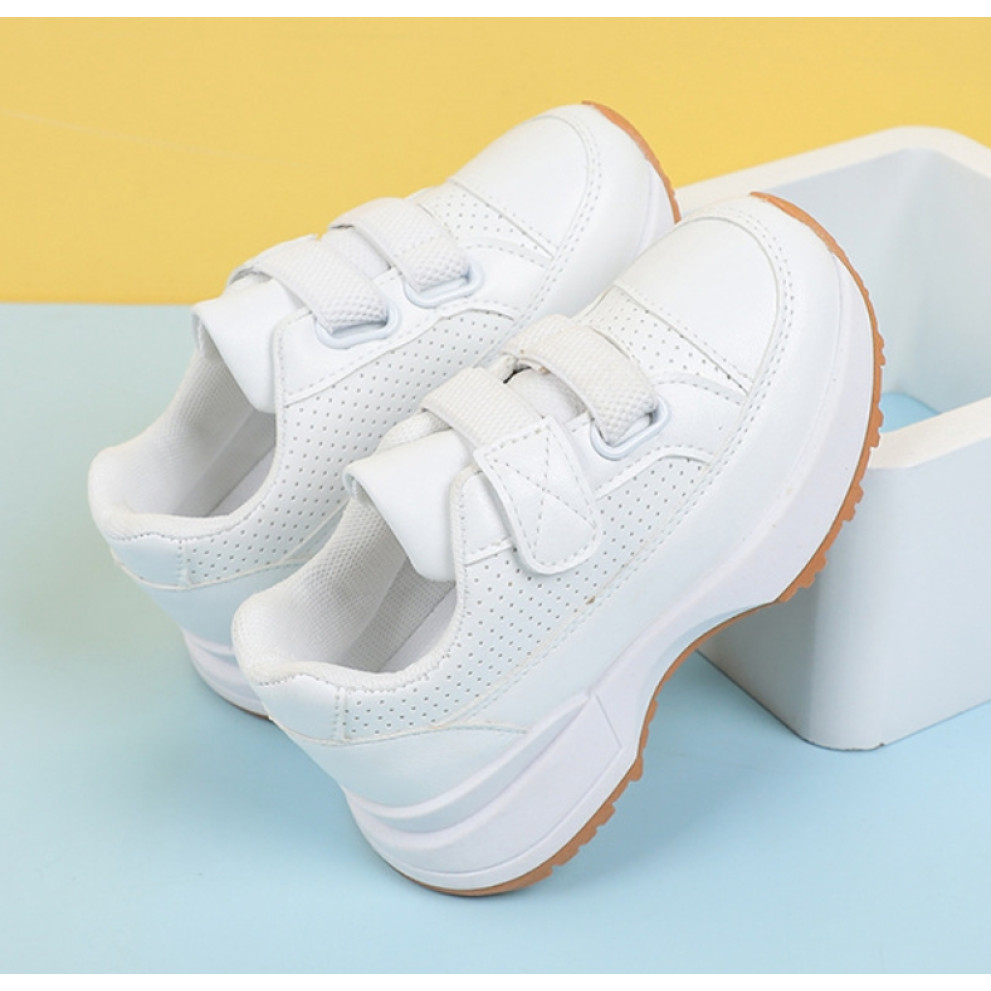 Кросівки дитячі на осінь BBH, білий Кросівки дитячі на осінь BBH, білий