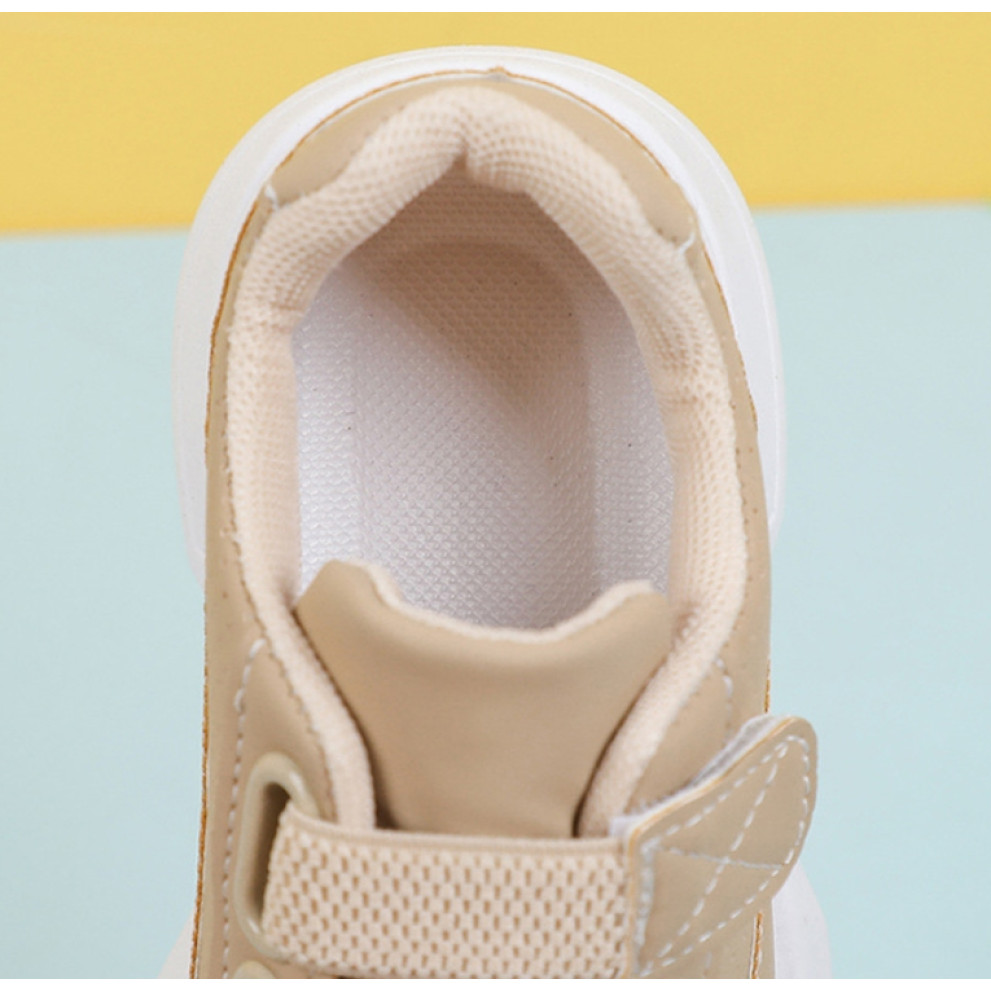 Кросівки дитячі на осінь BBH, бежевий Кросівки дитячі на осінь BBH, бежевий