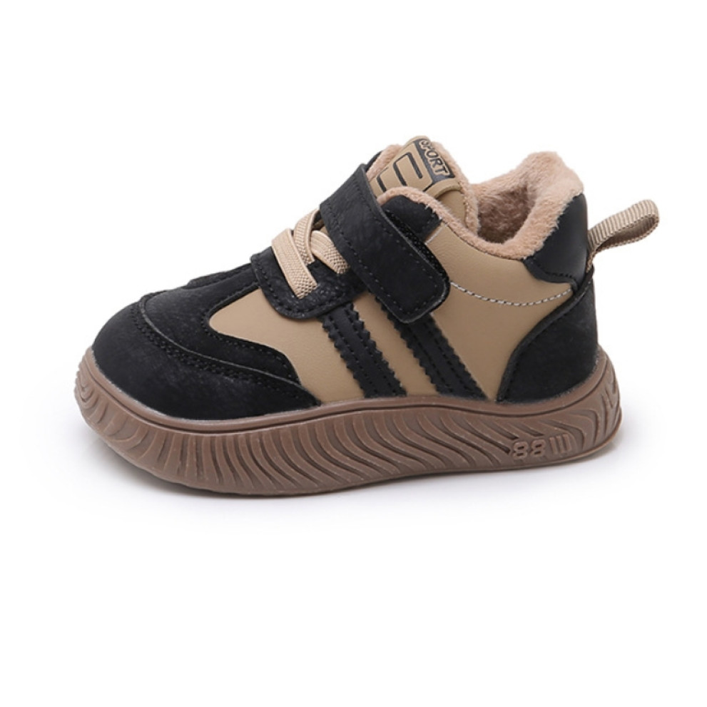 Дитячі утеплені кросівки Child-X чорного кольору з бежевими вставками - комфорт і тепло для маленьких ніжок Дитячі утеплені кросівки Child-X чорного кольору з бежевими вставками - комфорт і тепло для маленьких ніжок