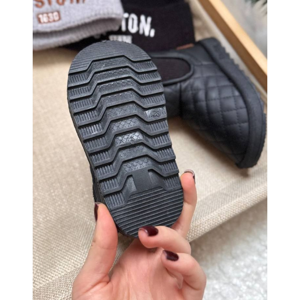 Дитячі зимові черевики BX.Duck чорного кольору - комфорт і тепло для маленьких ніжок Дитячі зимові черевики BX.Duck чорного кольору - комфорт і тепло для маленьких ніжок