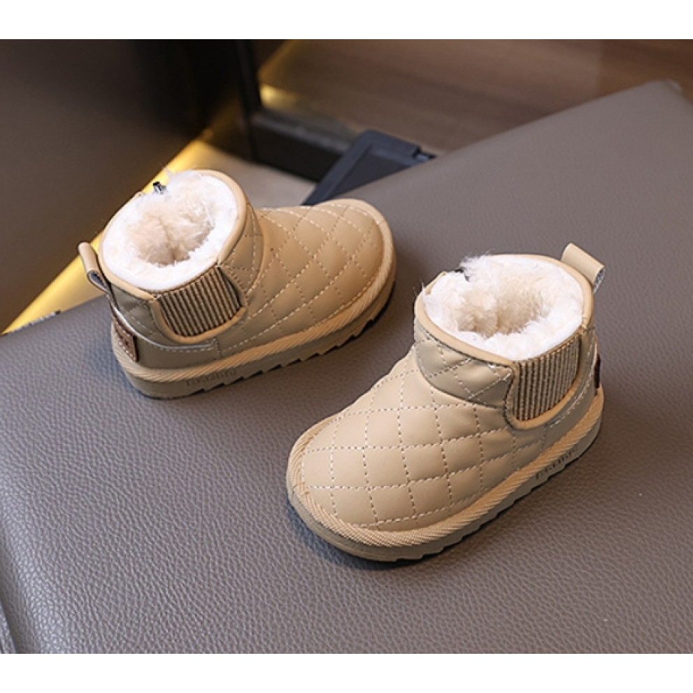 Дитячі зимові черевики BX.Duck бежевого кольору - комфорт і тепло для маленьких ніжок Дитячі зимові черевики BX.Duck бежевого кольору - комфорт і тепло для маленьких ніжок