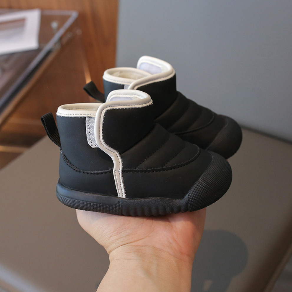 Дитячі зимові черевики Topstar чорні з хутром - теплі та надійні чоботи для дітей Дитячі зимові черевики Topstar чорні з хутром - теплі та надійні чоботи для дітей