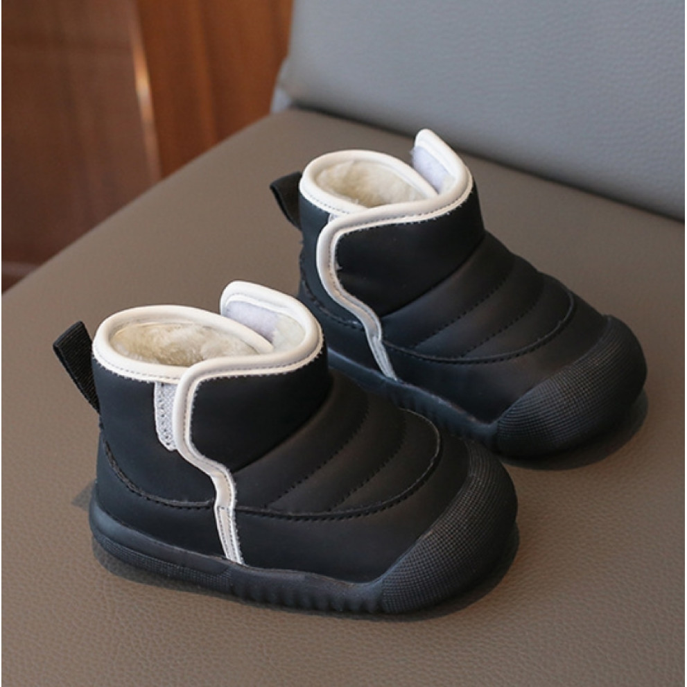 Дитячі зимові черевики Topstar чорні з хутром - теплі та надійні чоботи для дітей Дитячі зимові черевики Topstar чорні з хутром - теплі та надійні чоботи для дітей