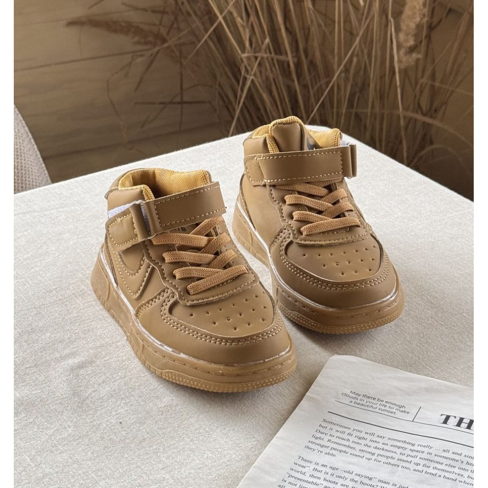 Дитячі хайтопи Air світло-коричневого кольору - високі спортивні кросівки для дітей