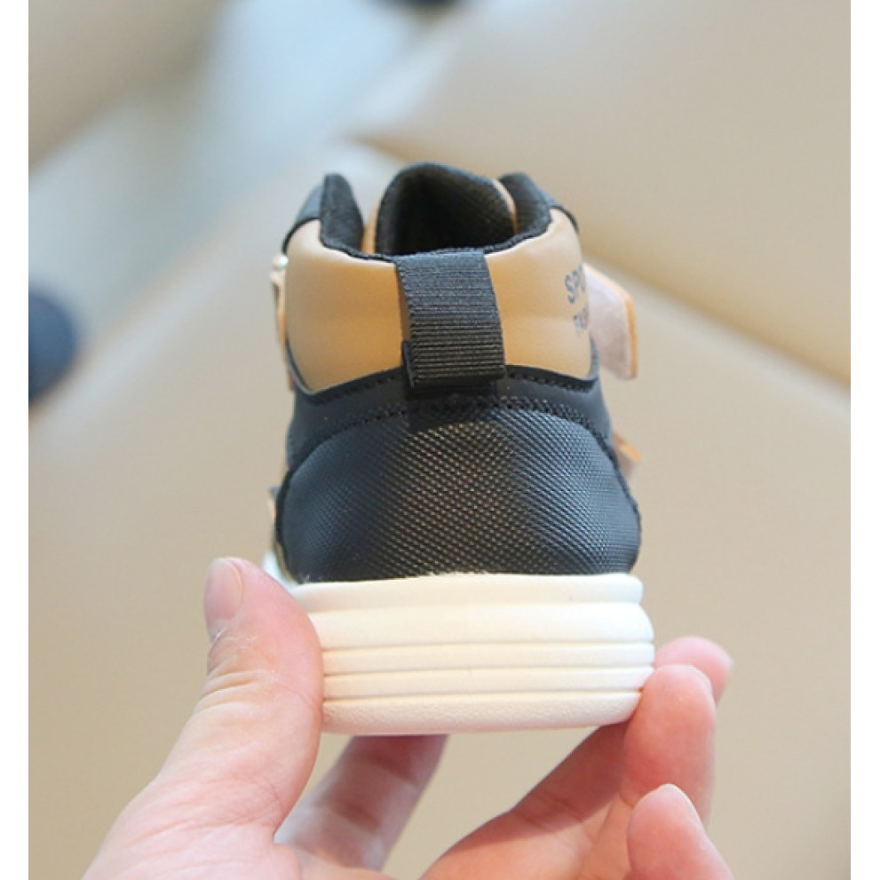 Дитячі високі кросівки HZY992 світло-коричневого кольору для хлопчика та дівчинки весна-осінь з білою підошвою Дитячі високі кросівки HZY992 світло-коричневого кольору для хлопчика та дівчинки весна-осінь з білою підошвою