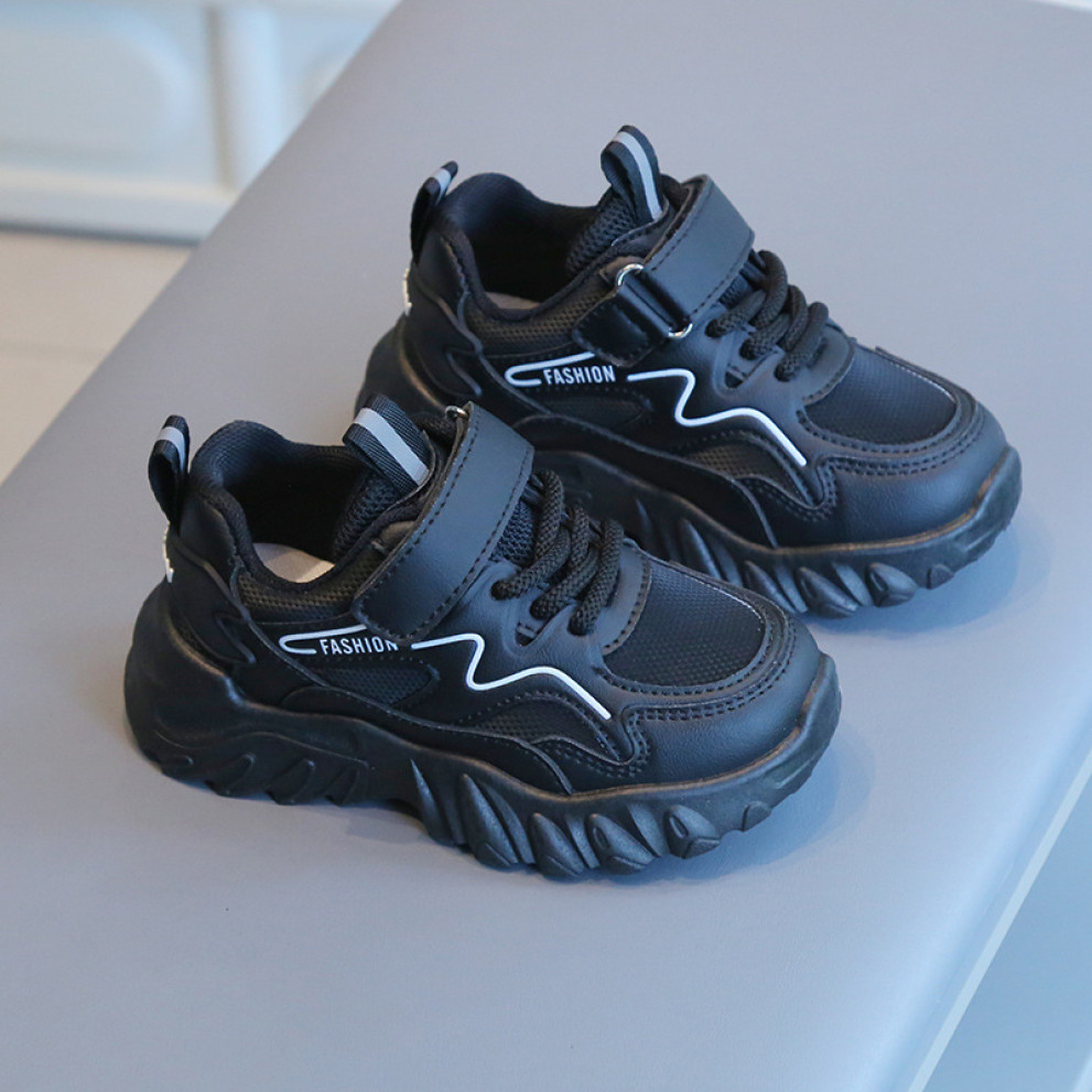 Дитячі кросівки HTH-775 чорного кольору для хлопчиків та дівчаток весна-осінь з масивною підошвою Дитячі кросівки HTH-775 чорного кольору для хлопчиків та дівчаток весна-осінь з масивною підошвою