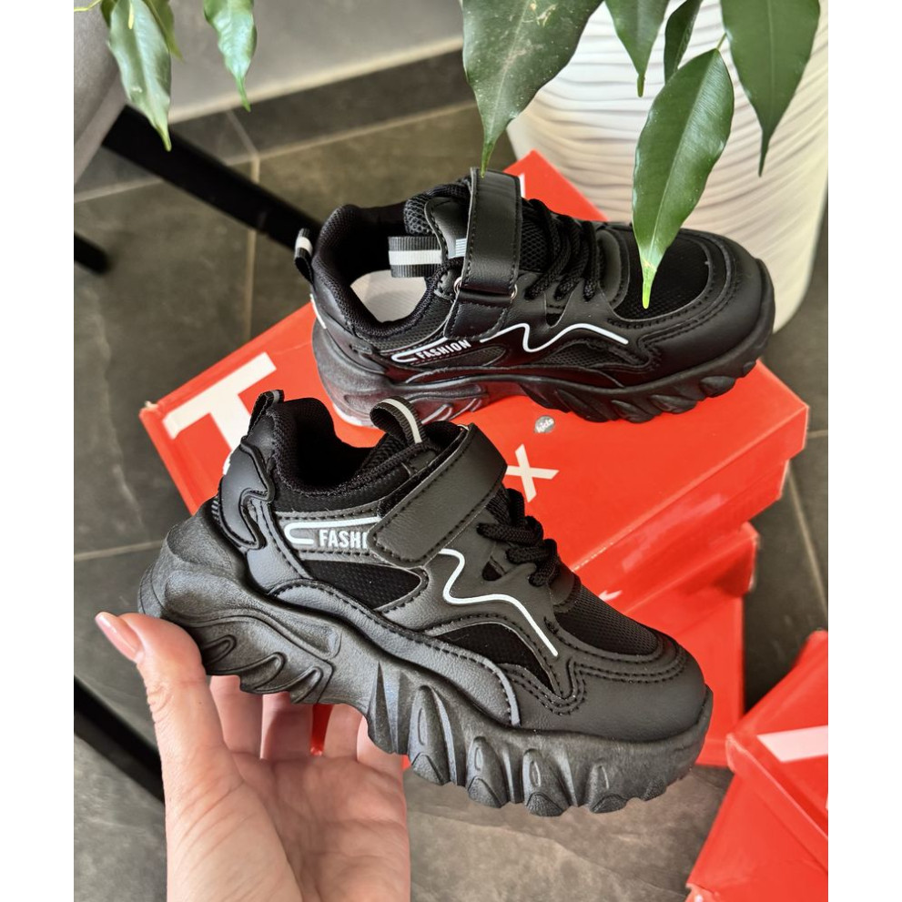 Дитячі кросівки HTH-775 чорного кольору для хлопчиків та дівчаток весна-осінь з масивною підошвою