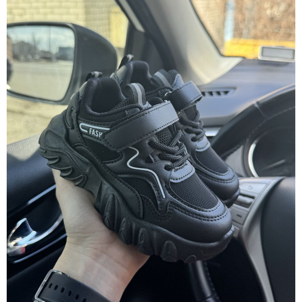 Дитячі кросівки HTH-775 чорного кольору для хлопчиків та дівчаток весна-осінь з масивною підошвою