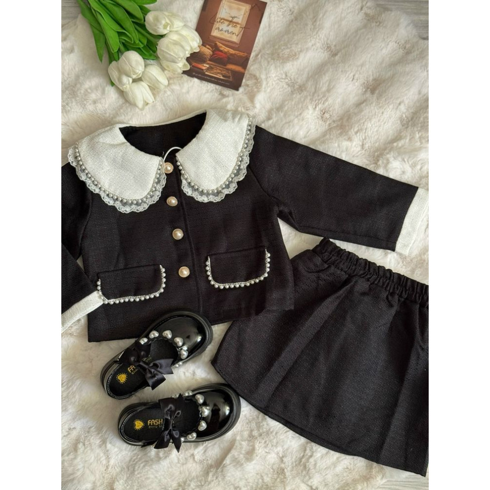 Елегантний костюм для дівчинки піджак і спідничка колір чорний 10913 Елегантний костюм для дівчинки піджак і спідничка колір чорний 10913