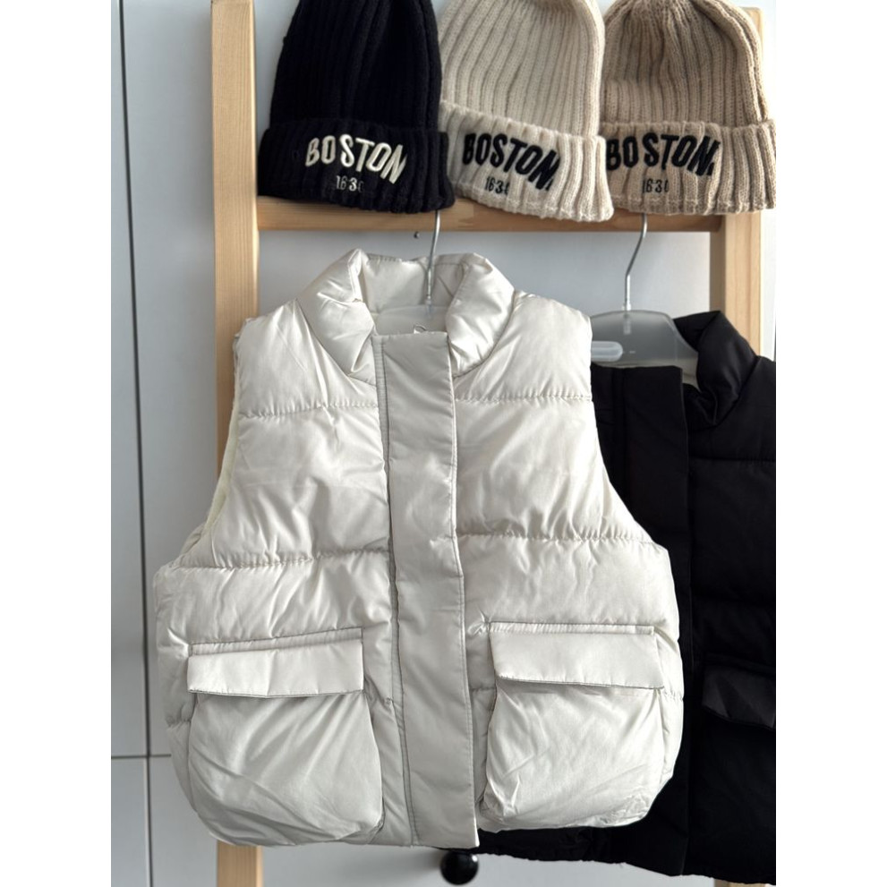 Жилетка демісезонна колір світлий бежевий 10923