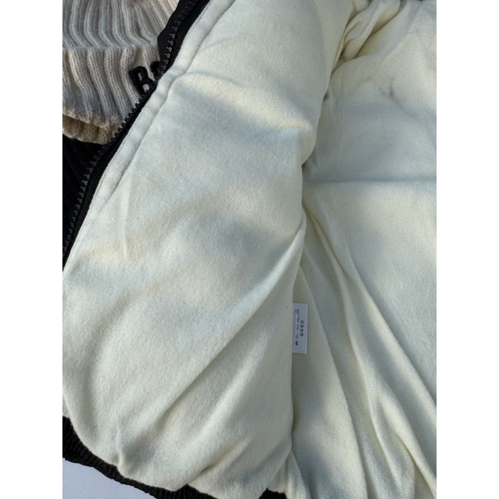 Жилетка демісезонна колір чорний 10924