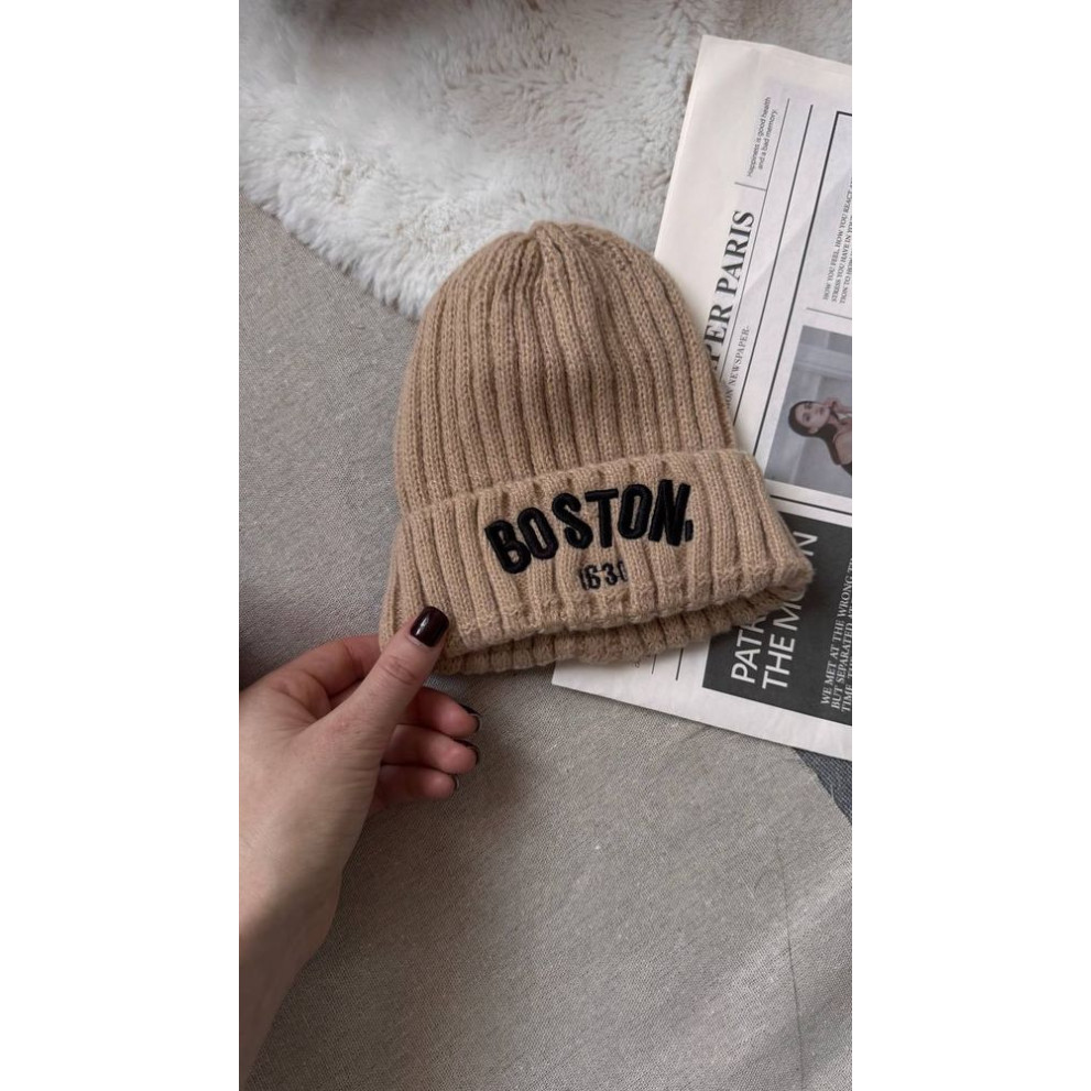 Шапка на весну Boston колір бежевий 10699