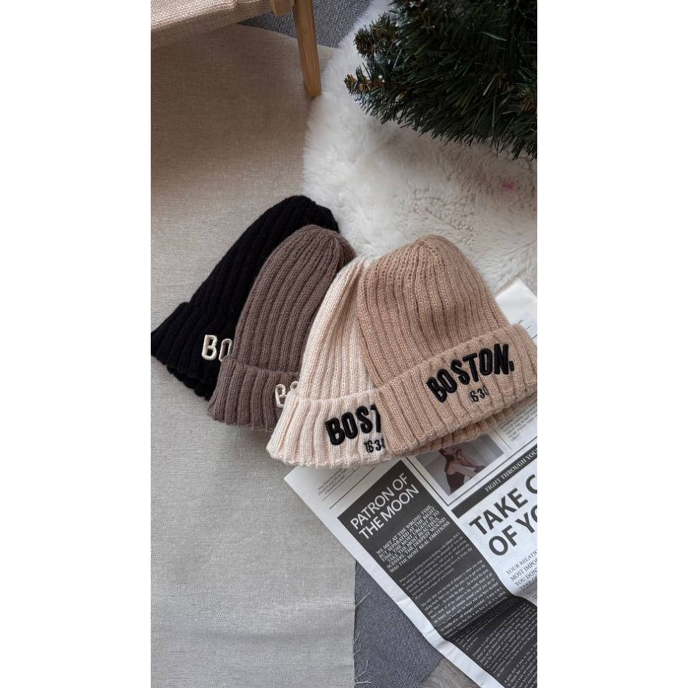 Шапка на весну Boston колір бежевий 10699