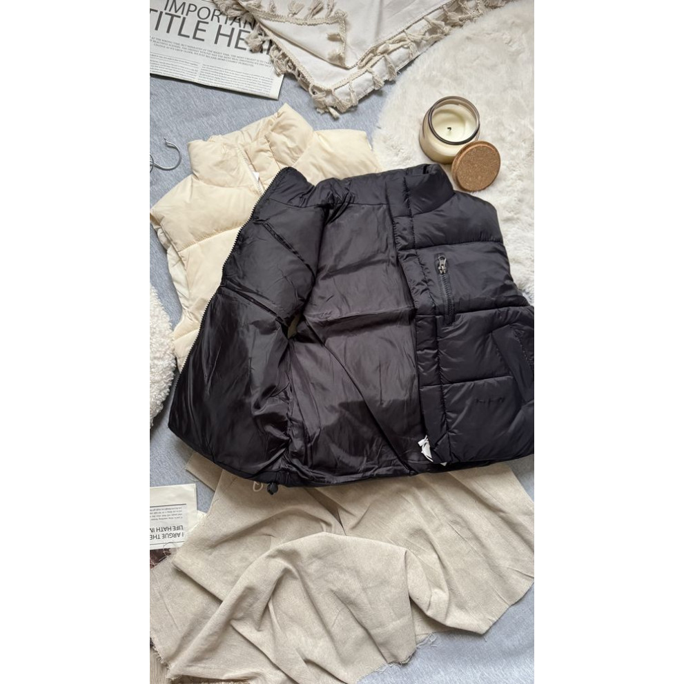 Демісезонна жилетка колір чорний 10722