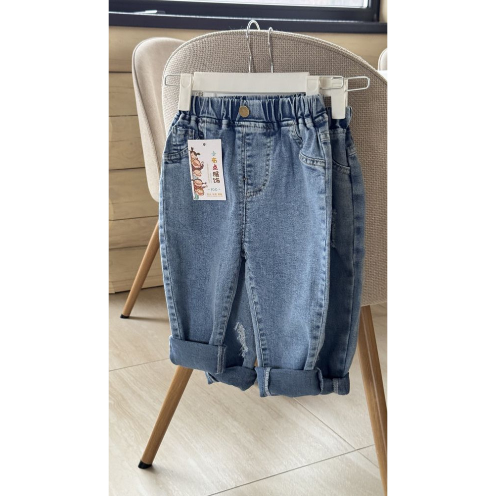 Стильні джинси для хлопчика колір синій 10756