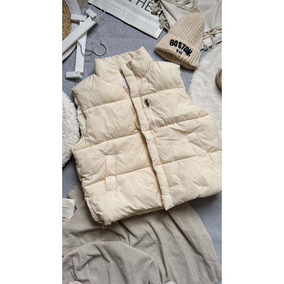 Демісезонна жилетка 10922