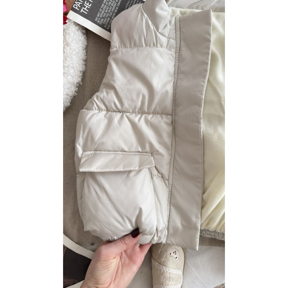 Жилетка демісезонна колір світлий бежевий 10923