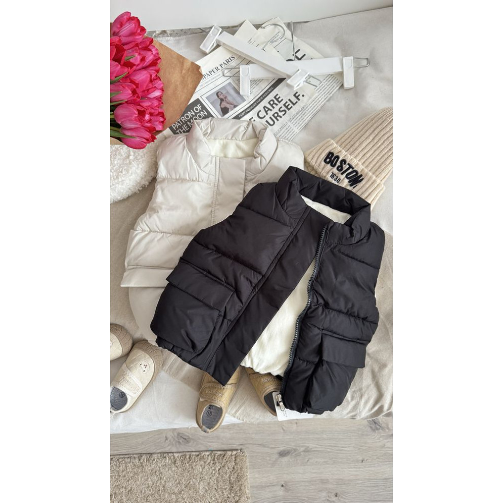 Жилетка демісезонна колір чорний 10924