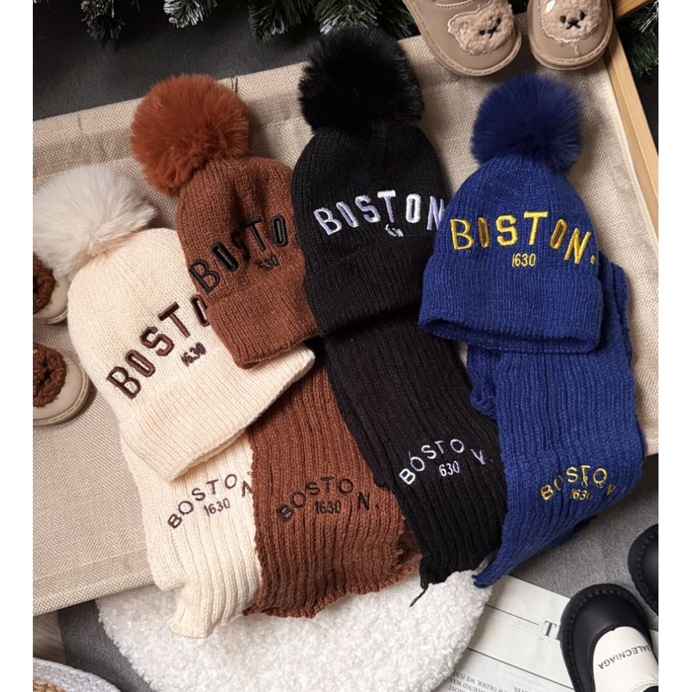 Шапка і шарф комплект зимовий Boston колір синій 10976