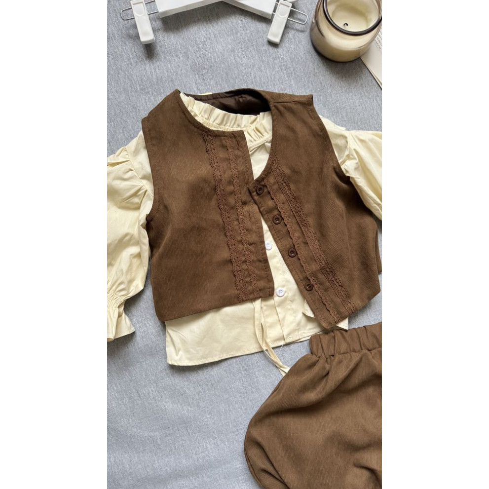 Комплект для дівчинки з шортиками колір коричневий 10991