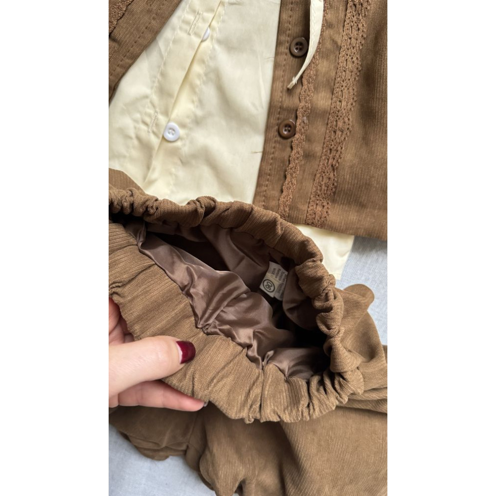 Комплект для дівчинки з шортиками колір коричневий 10991