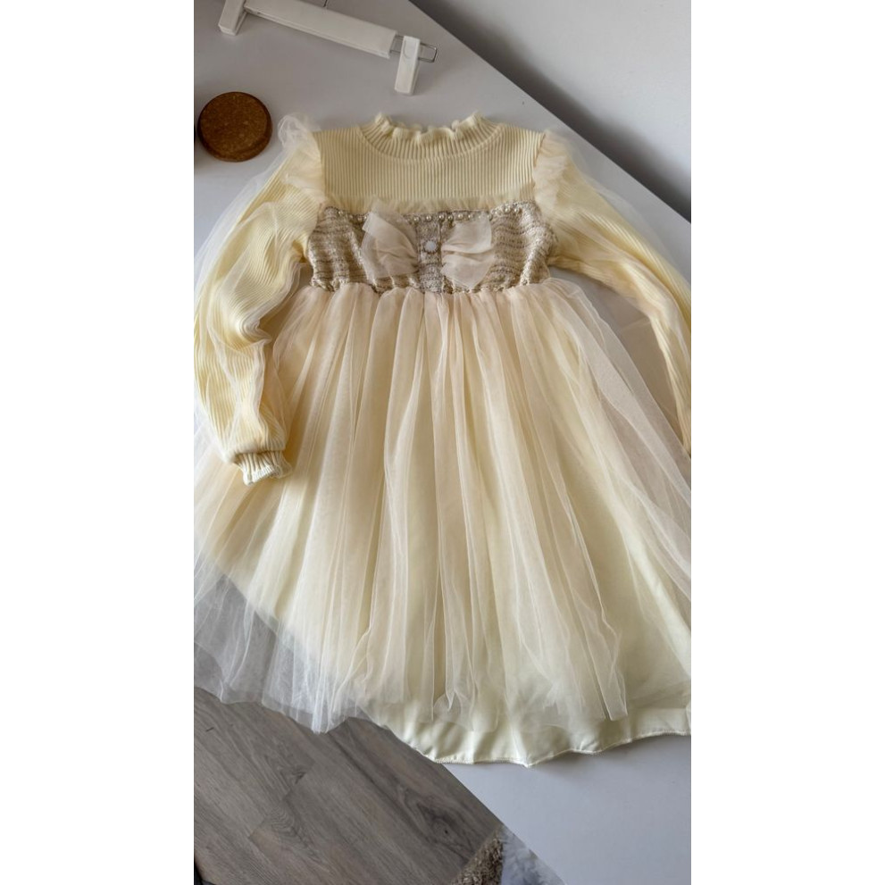 Вишукана сукня для дівчинки колір молочний 11000 Вишукана сукня для дівчинки колір молочний 11000