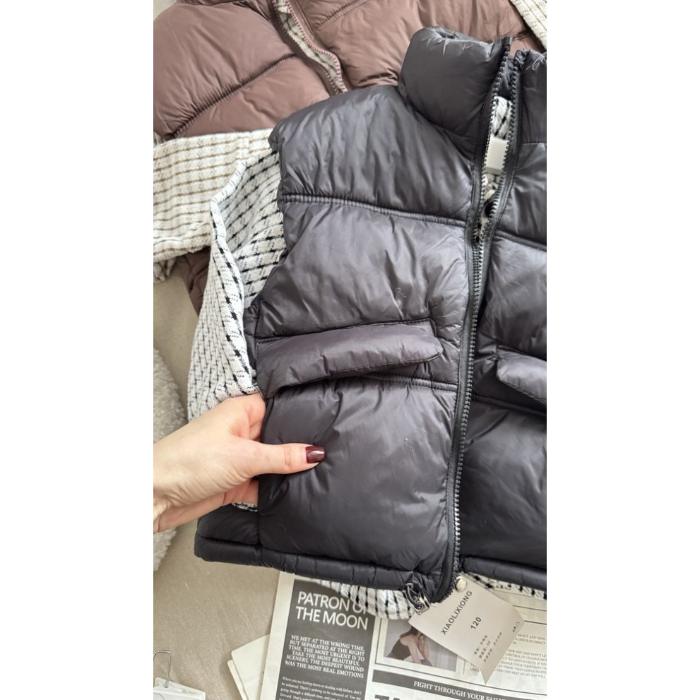 Стильна тепла жилетка колір чорний 11024