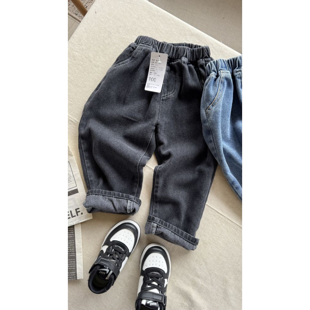 Стильні джинси хлопчику колір чорний 11033