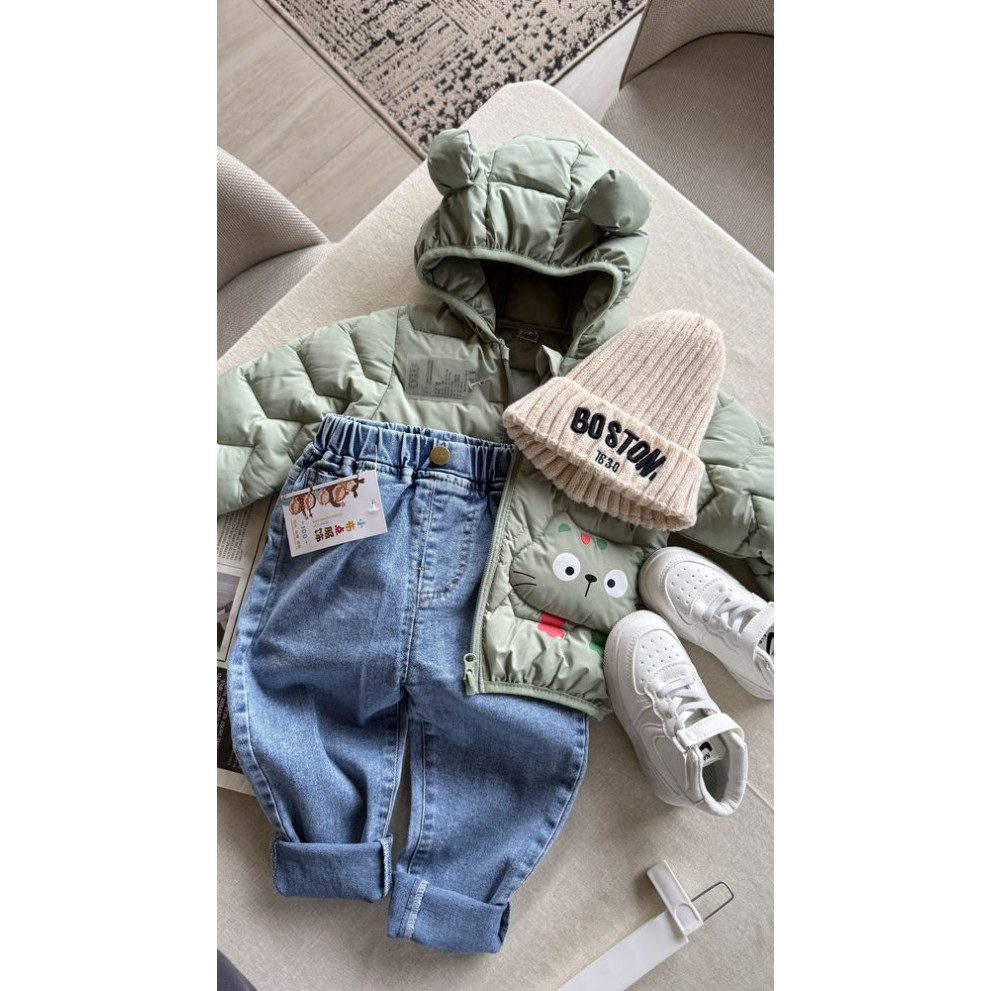 Демісезонна курточка з котиком колір зелений 11040