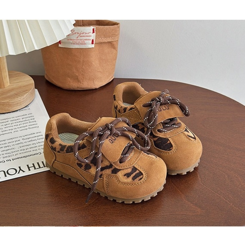 Кросівки для дівчинки з штучної замші колір коричневий 11050