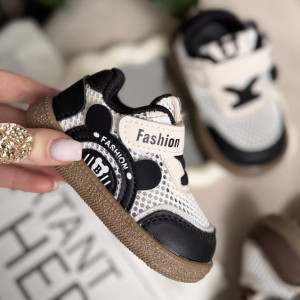 Детские кроссовки Fashion цвет черный с белыми вставками 11097