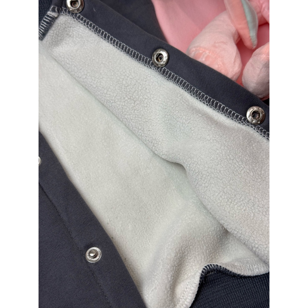 Утеплений костюм з зайчиком для дівчинки сірий 10660 Утеплений костюм з зайчиком для дівчинки сірий 10660