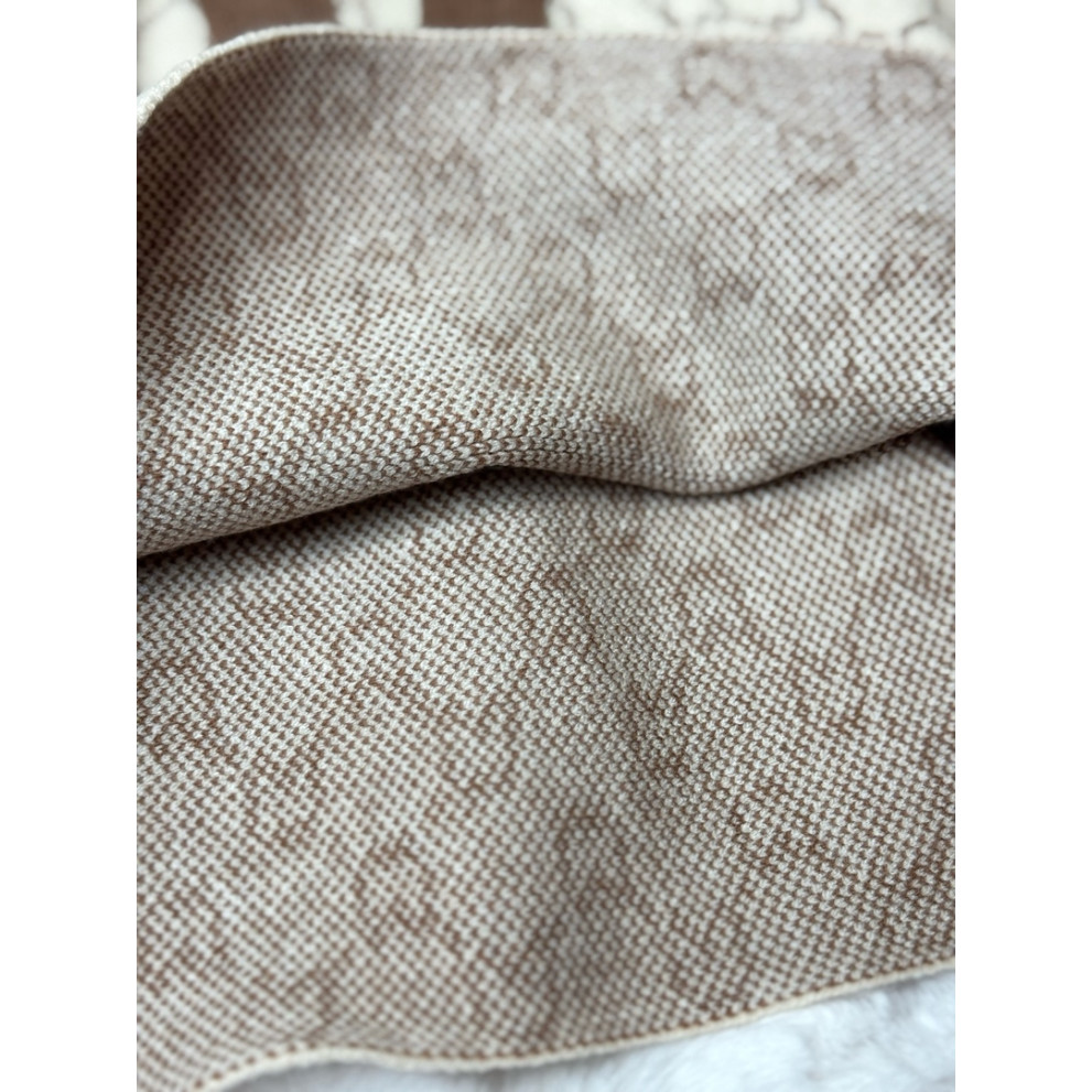 Ніжна в'язана сукня для маленької принцеси 10671