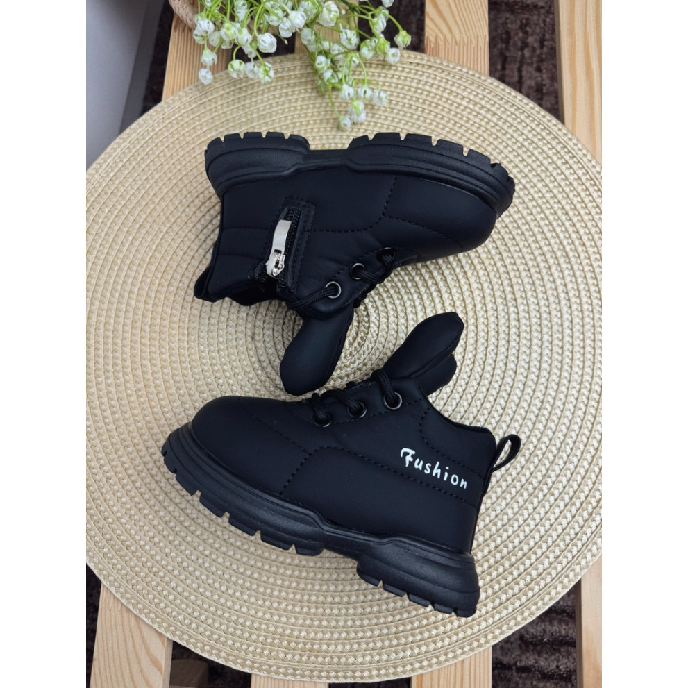 Чобітки дитячі демісезонні з вушками Fushion колір чорний 10701