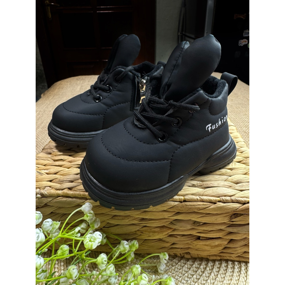 Чобітки дитячі демісезонні з вушками Fushion колір чорний 10701