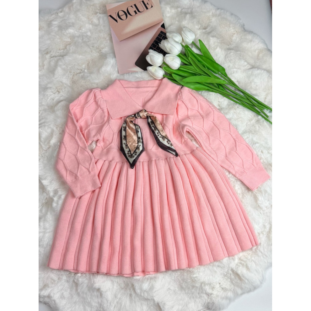 Сукня для дівчинки в'язана колір рожевий 10709