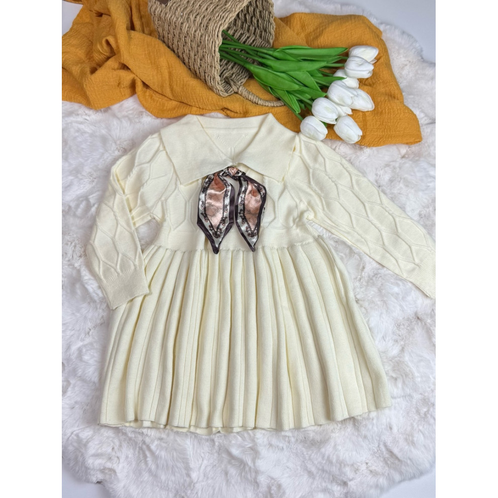 Сукня для дівчинки в'язана 10710