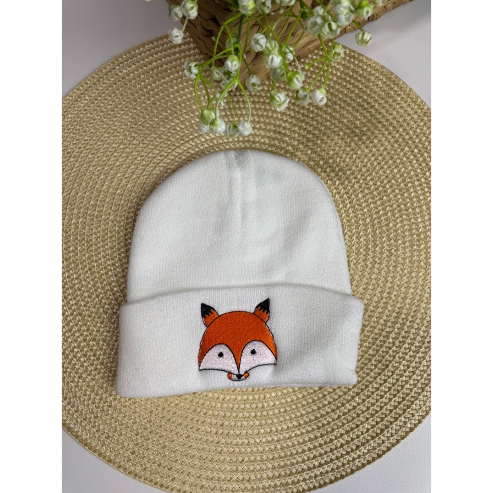 Шапка демісезонна з лисичкою колір білий 10721 Шапка демісезонна з лисичкою колір білий 10721