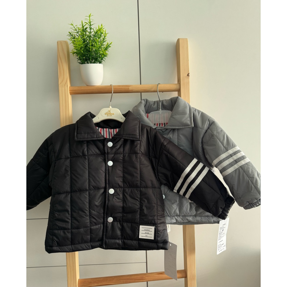 Стильний бомбер для хлопчика колір чорний 10747