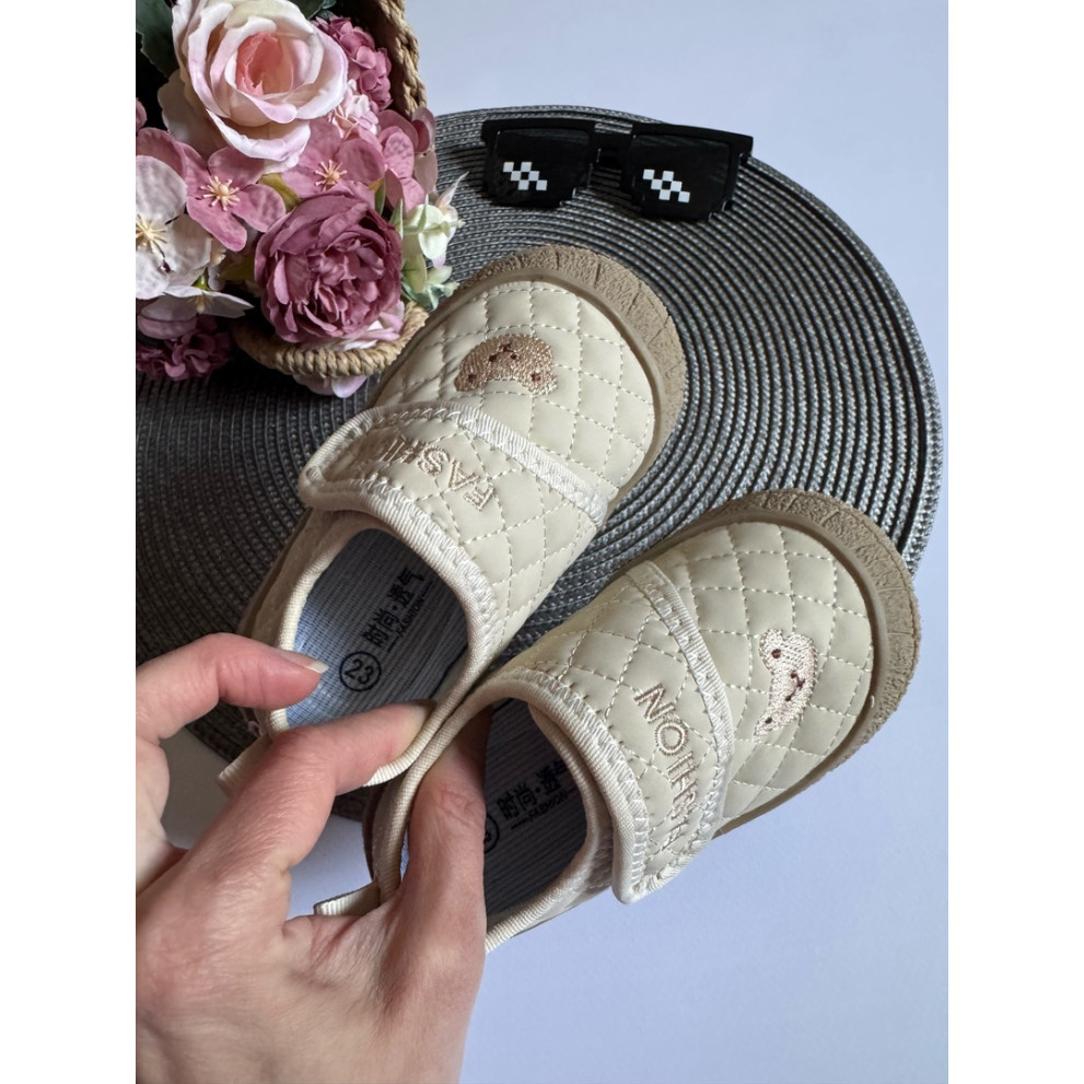 Дитячі кеди з ведмедиком колір бежевий 10778