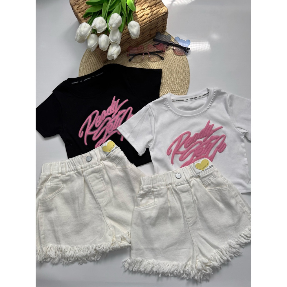 Костюм для дівчинки на літо стильний чорна футболка і білі шорти 10795