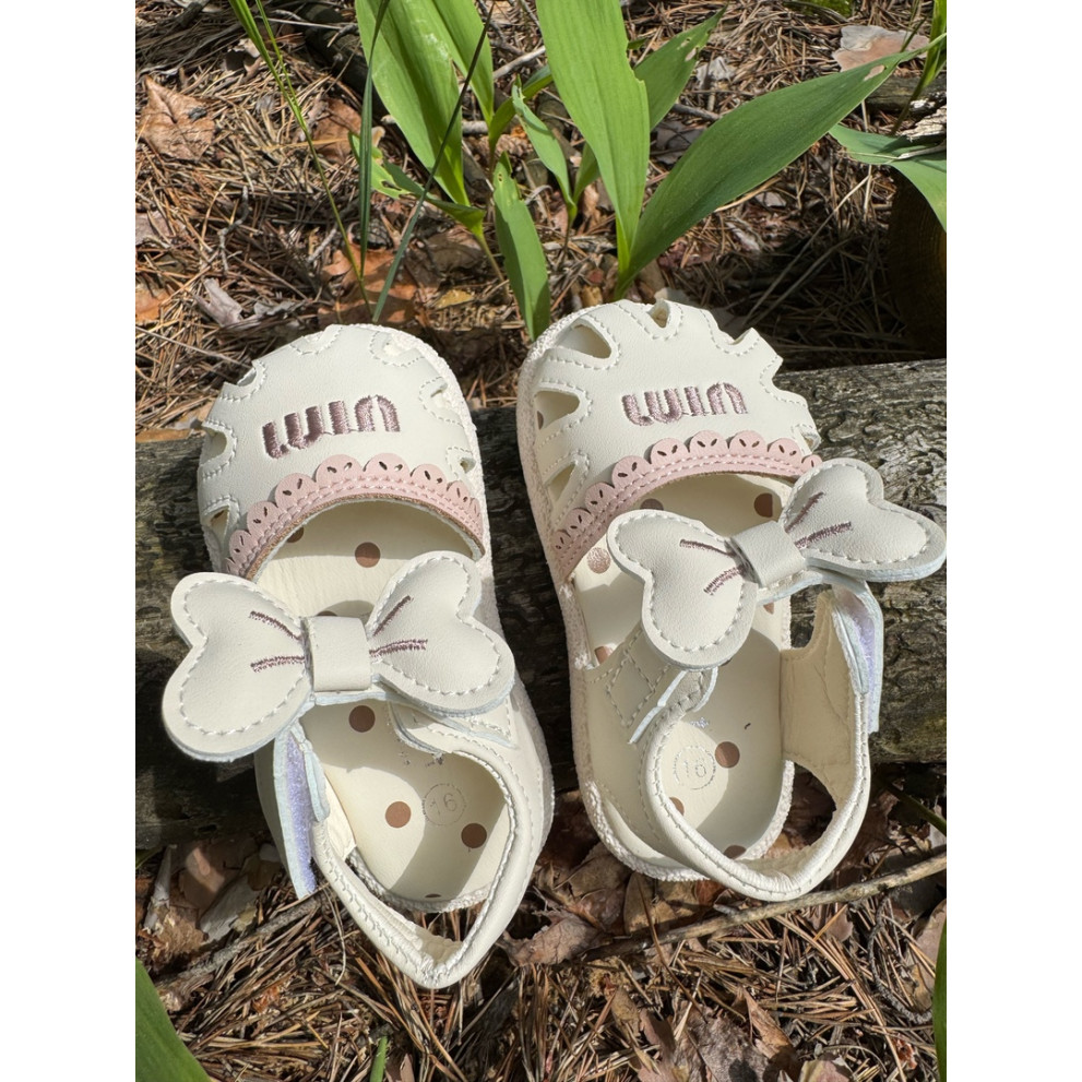 Босоніжки Uim для дівчинки з бантиком колір білий 10820