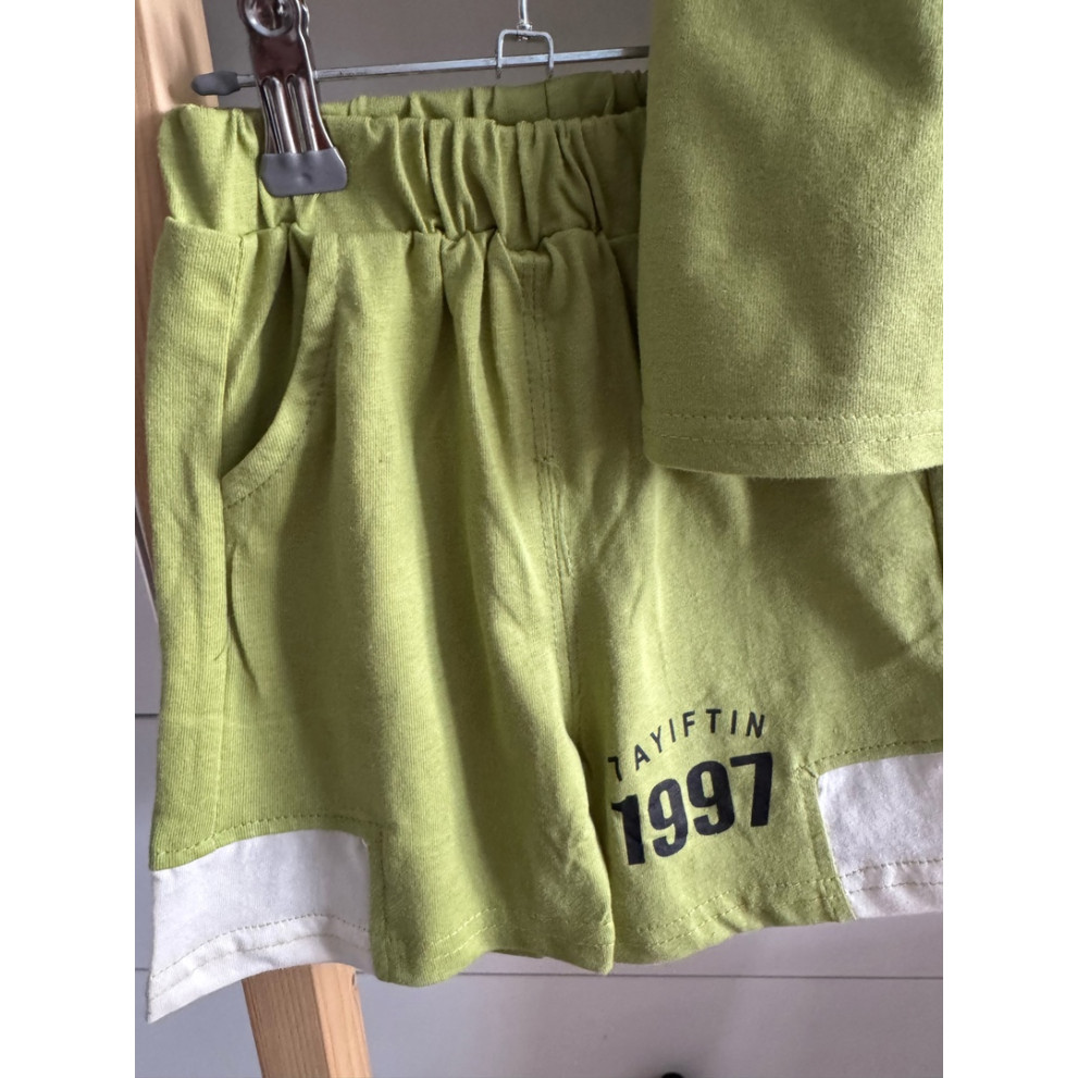 Костюм на літо Wolee хлопчику колір зелений 10821 Костюм на літо Wolee хлопчику колір зелений 10821