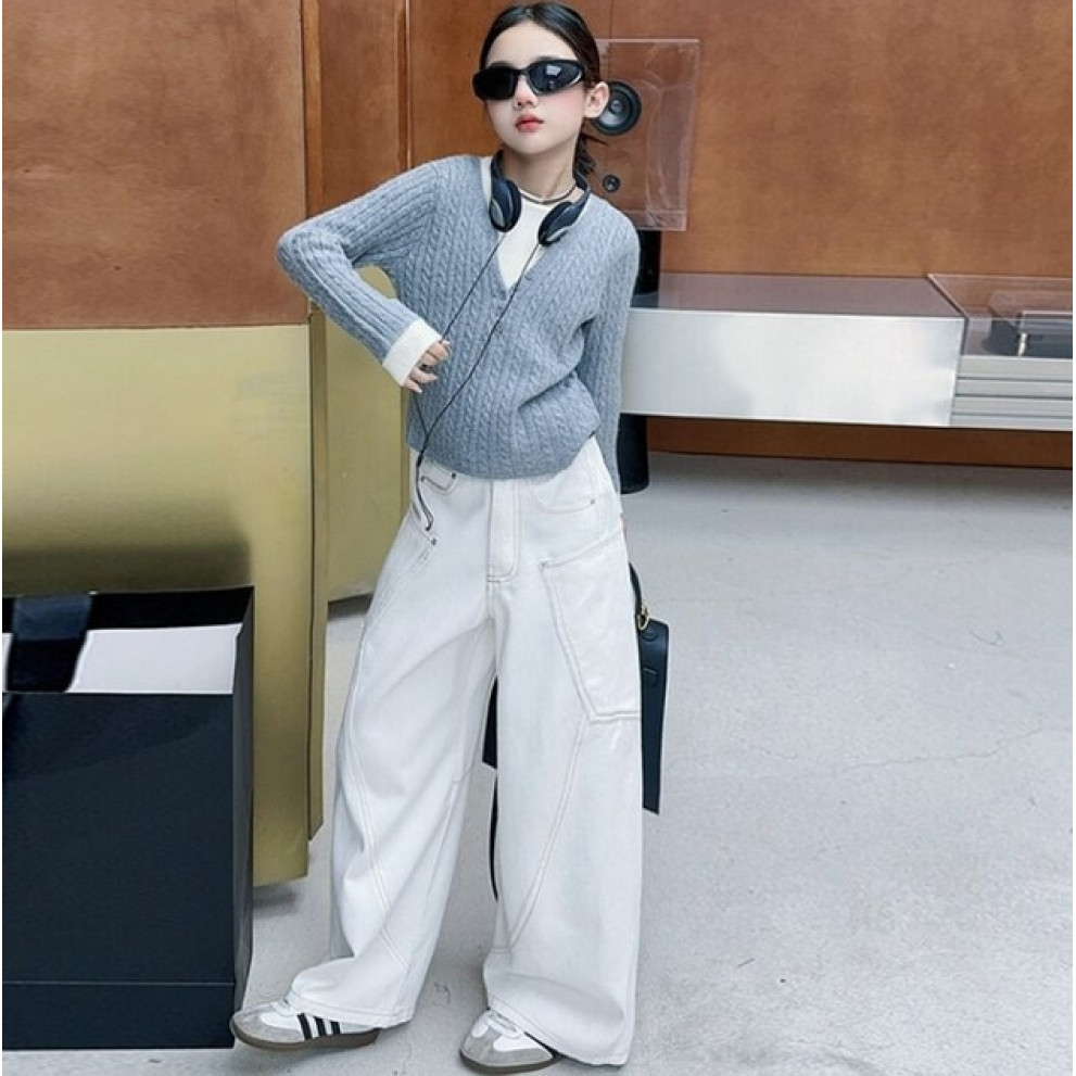 Джинси для дівчинки колір білий 10897