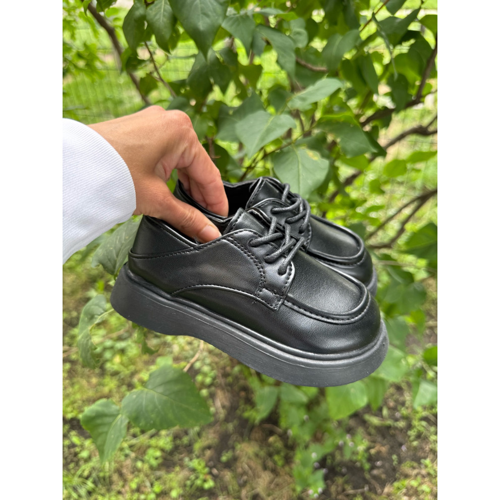 Туфлі дитячі зі шнурівкою колір чорний 10900