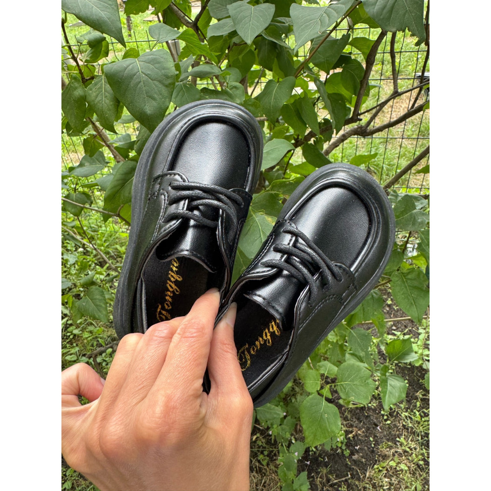 Туфлі дитячі зі шнурівкою колір чорний 10900