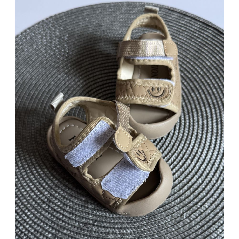 Босоніжки дитячі Lucky, коричневий